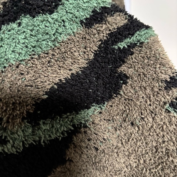 Barefoot Dreams Seaside Crew Neck Pullover Dark Green/Black Camo Sweater size 3X - Picture 8 of 8